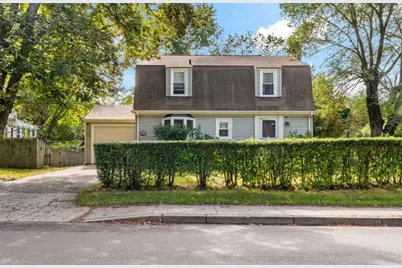 114 Maple Avenue, Middletown, RI 02842 - Photo 1