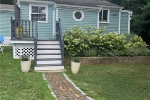 377 3rd Beach Rd, Middletown, RI 02840 - Photo 1