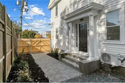 131 Broadway #2, Newport, RI 02840 - Photo 1