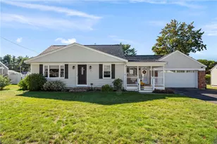 12 Halsey Dr, Smithfield, RI 02917 - Photo 1