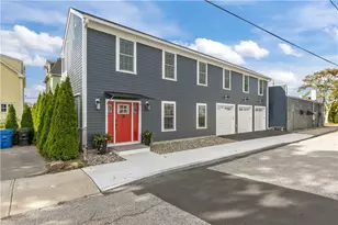3 Vaughan Ave, Newport, RI 02840 - Photo 1