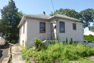 210 Hyde St, Cranston, RI 02920 - Photo 1