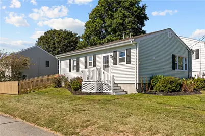 23 Holten Avenue, Newport, RI 02840 - Photo 1