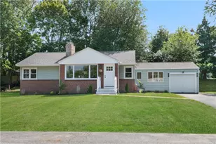 81 Redwood Dr, Cranston, RI 02920 - Photo 1