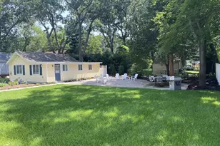 19 Sanford Ave, North Kingstown, RI 02852 - Photo 1