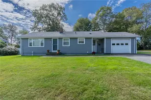 133 Merritt Ave, Tiverton, RI 02878 - Photo 1