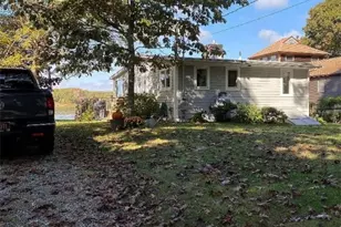 307 Winchester Dr, South Kingstown, RI 02879 - Photo 1