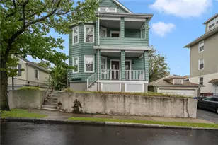 112 Kimball St, Providence, RI 02908 - Photo 1