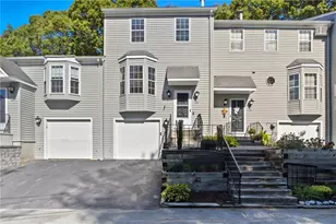 565 Quaker Ln, West Warwick, RI 02893 - Photo 1