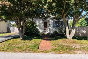 81 Easton Ave, Warwick, RI 02888 - Photo 1