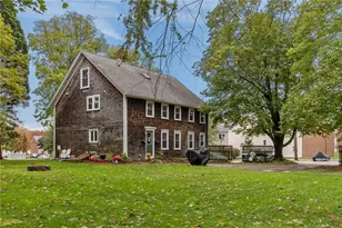 3 Chestnut St, Bristol, RI 02809 - Photo 1