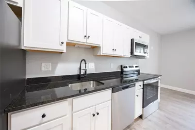 6899 Post Road #206, North Kingstown, RI 02852 - Photo 1