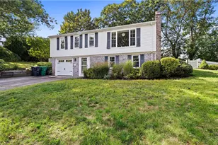 107 Viceroy Rd, Warwick, RI 02886 - Photo 1