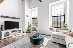 15 Higgins St, Smithfield, RI 02917 - Photo 1