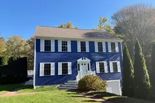 32 Elk Dr, Tiverton, RI 02878 - Photo 1