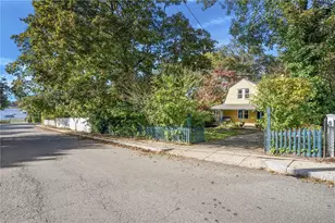 49 Bridge St, Warren, RI 02885 - Photo 1