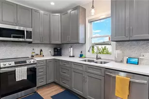 11 Ivy St, West Warwick, RI 02893 - Photo 1