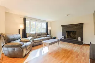 815 Pound Hill Rd, North Smithfield, RI 02896 - Photo 1