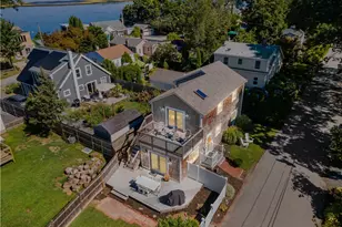 7 Wright Pl, Barrington, RI 02806 - Photo 1