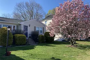 2 Longwood Ave, Providence, RI 02908 - Photo 1