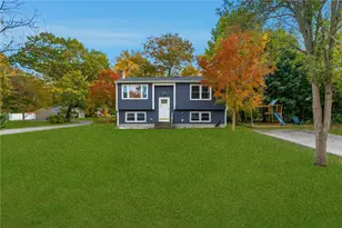 6 Hazelton Rd, Barrington, RI 02806 - Photo 1