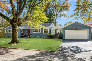 6 Conway Dr, Barrington, RI 02806 - Photo 1