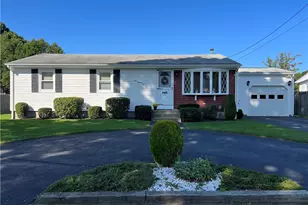 121 Lloyd Ave, Warwick, RI 02889 - Photo 1