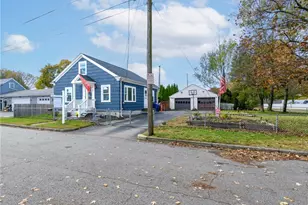 44 Stanley St, Pawtucket, RI 02861 - Photo 1