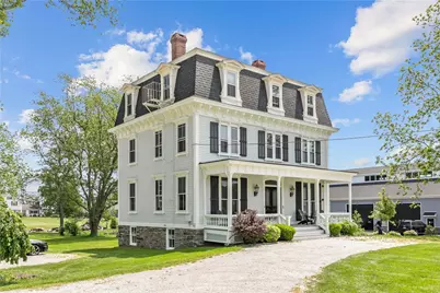 2951 East Main Road #4, Portsmouth, RI 02871 - Photo 1