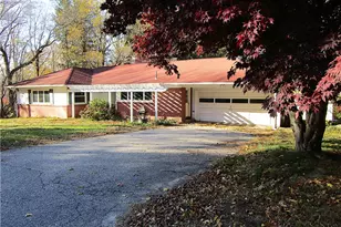 15 Apple Hill Dr, Scituate, RI 02857 - Photo 1