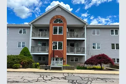724 Beverage Hill Avenue #B2, Pawtucket, RI 02861 - Photo 1
