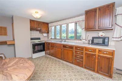 137 Kingstown Road, Narragansett, RI 02882 - Photo 1