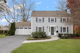 33 Melrose Ave, Barrington, RI 02806 - Photo 1
