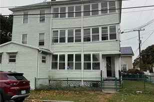 118 Chaplin St, Pawtucket, RI 02861 - Photo 1