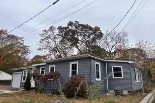 111 Bakers Creek Rd, Warwick, RI 02886 - Photo 1