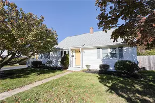 3 Grant St, Warwick, RI 02886 - Photo 1