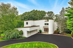 129 Valerie Ct, Cranston, RI 02921 - Photo 1