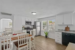 41 Henrietta St, Providence, RI 02904 - Photo 1