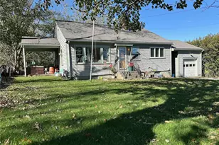 749 W Main Rd, Portsmouth, RI 02871 - Photo 1