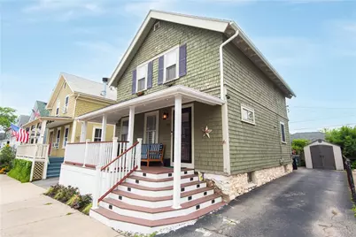 32 Hammond Street, Newport, RI 02840 - Photo 1