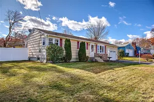 138 Youngs Ave, Coventry, RI 02816 - Photo 1