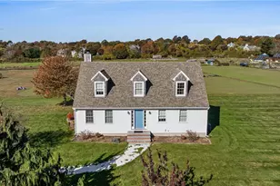 62 Howland Ave, Middletown, RI 02842 - Photo 1