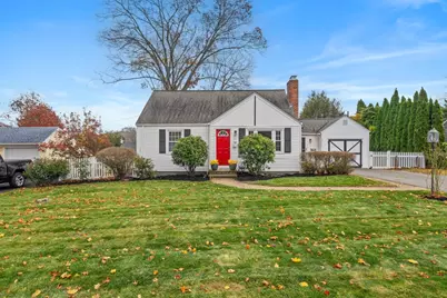 922 Narragansett Parkway, Warwick, RI 02888 - Photo 1
