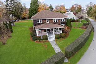 63 Longfellow Rd, Jamestown, RI 02835 - Photo 1