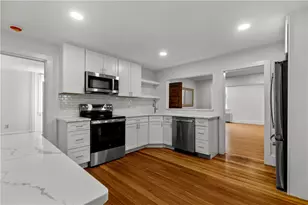 41 Freeborn St, Newport, RI 02840 - Photo 1