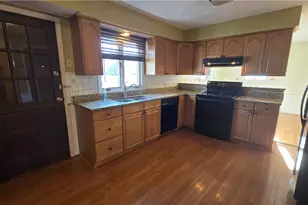 7 Eliza St, Providence, RI 02909 - Photo 1