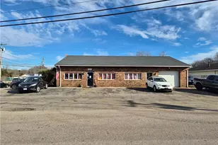 129 Oak St, Westerly, RI 02891 - Photo 1