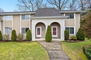 105 Woodside Dr, North Providence, RI 02904 - Photo 1