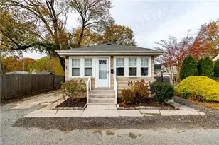 39 Mawney Ave, Warwick, RI 02889 - Photo 1