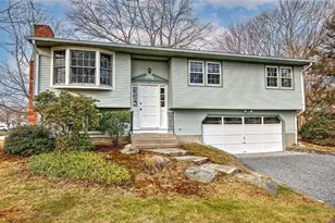 2 Simmons Rd, Barrington, RI 02806 - Photo 1